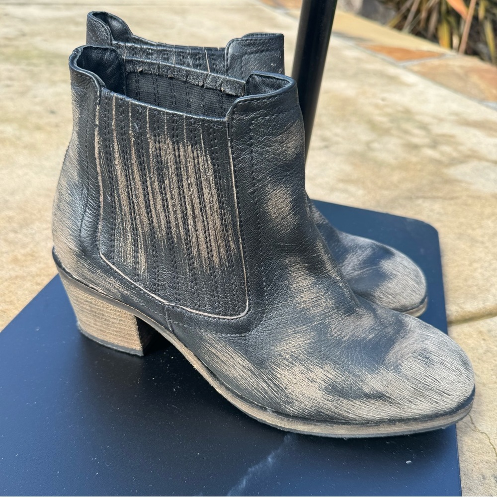 Barely worn ROAN Barcelona Boot